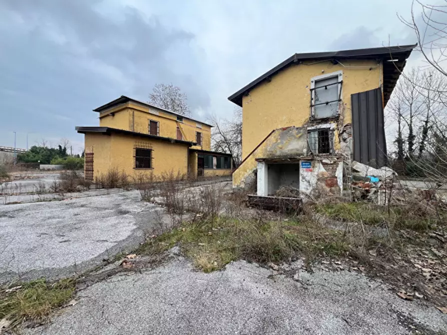 Immagine 1 di Terreno in vendita  in Via delle Bettole 45 a Brescia