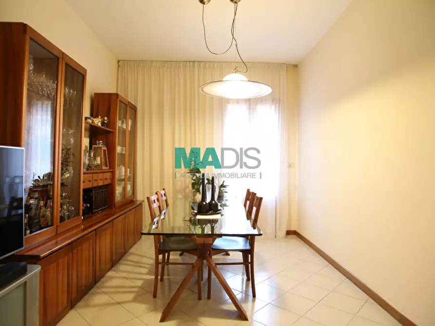 Immagine 1 di Appartamento in vendita  in via garilgiano a Prato