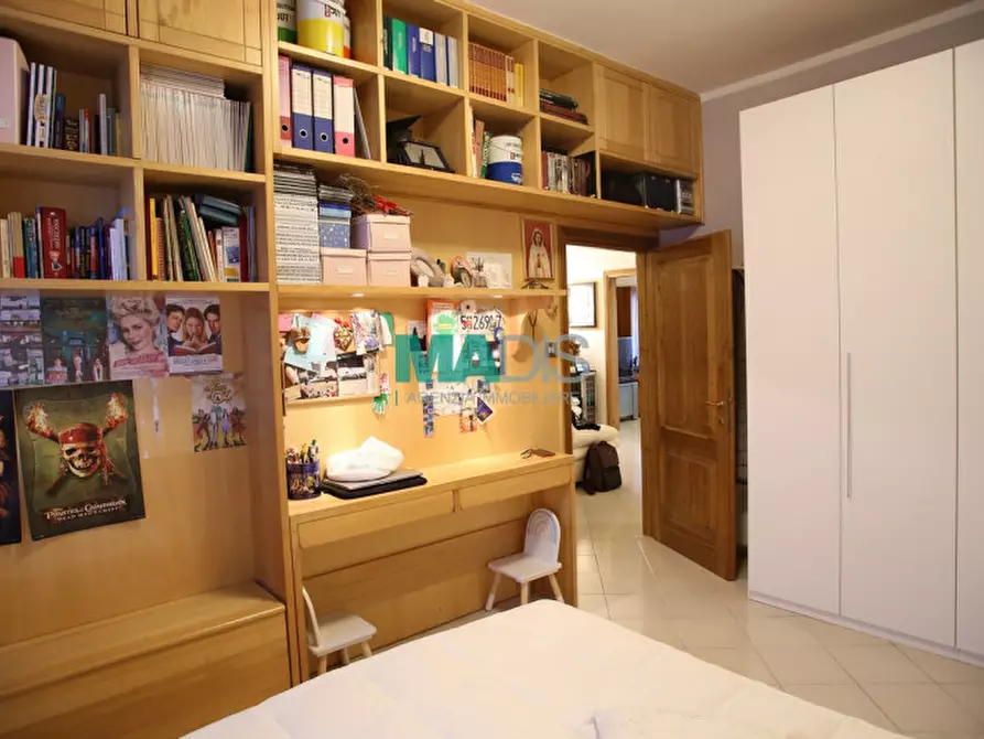 Immagine 3 di Appartamento in vendita  in via garilgiano a Prato