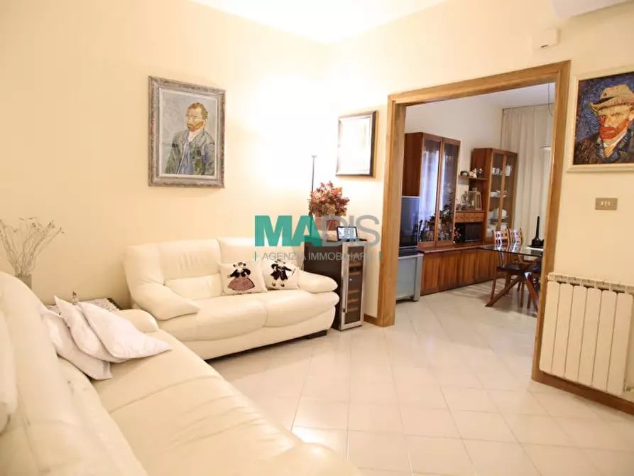 Immagine 6 di Appartamento in vendita  in via garilgiano a Prato