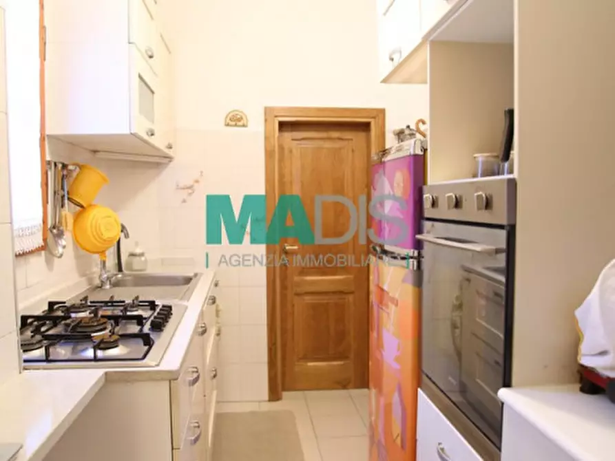 Immagine 8 di Appartamento in vendita  in via garilgiano a Prato