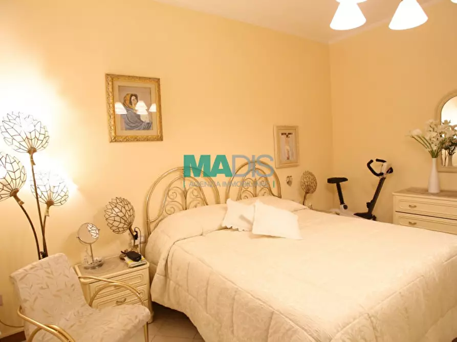 Immagine 42 di Appartamento in vendita  in via garilgiano a Prato