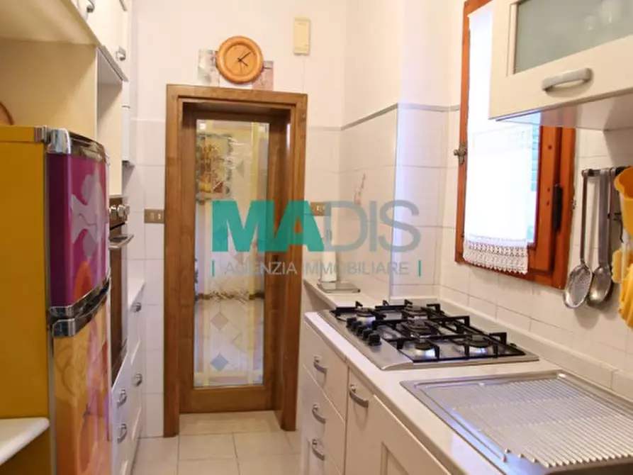 Immagine 57 di Appartamento in vendita  in via garilgiano a Prato