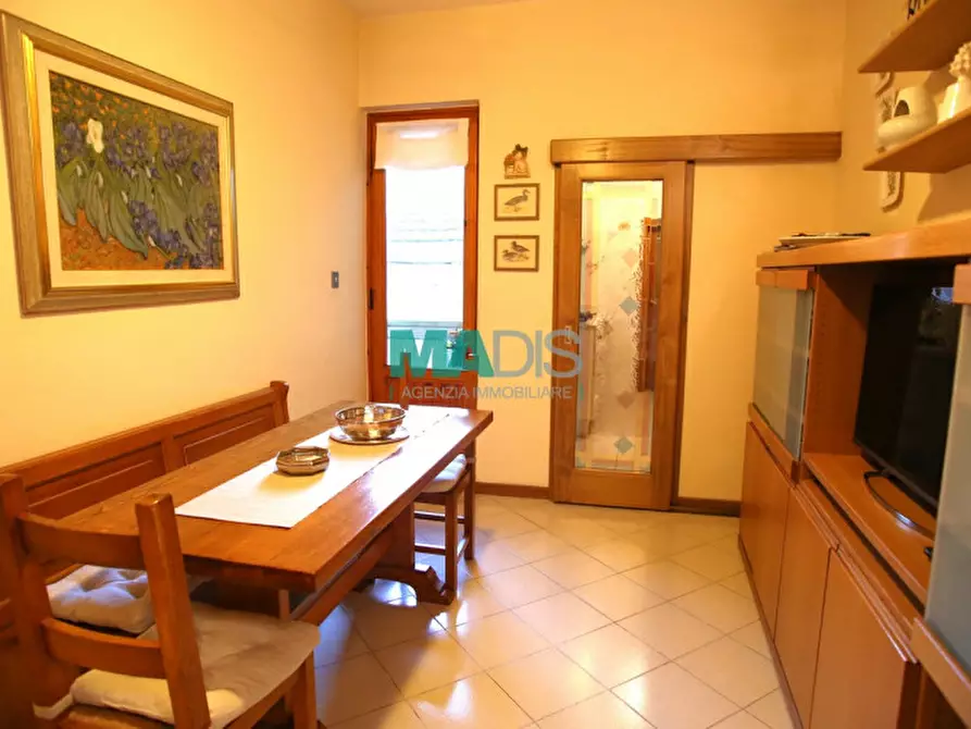 Immagine 63 di Appartamento in vendita  in via garilgiano a Prato