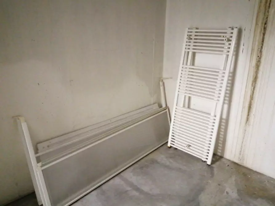 Immagine 4 di Magazzino in vendita  in Via del Mas, 35 a Brugnera