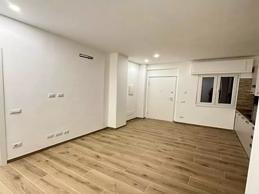 Immagine 8 di Appartamento in affitto  in Via dei Radiotelegrafisti a Roma