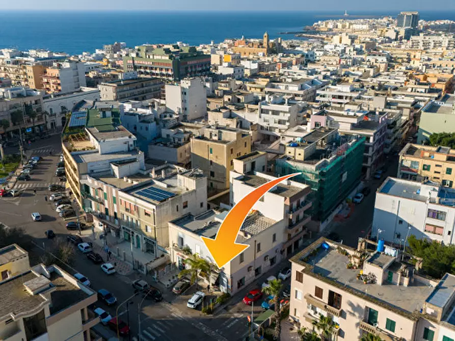Immagine 3 di Negozio in affitto  in Via Lecce angolo via XX Settembre a Gallipoli
