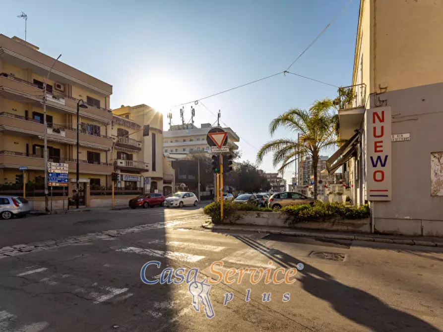 Immagine 21 di Negozio in affitto  in Via Lecce angolo via XX Settembre a Gallipoli