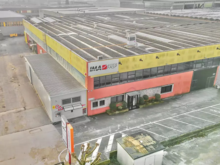 Immagine 2 di Capannone industriale in vendita  a Montecchio Maggiore