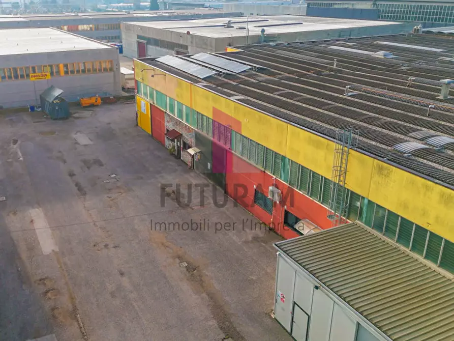 Immagine 4 di Capannone industriale in vendita  a Montecchio Maggiore