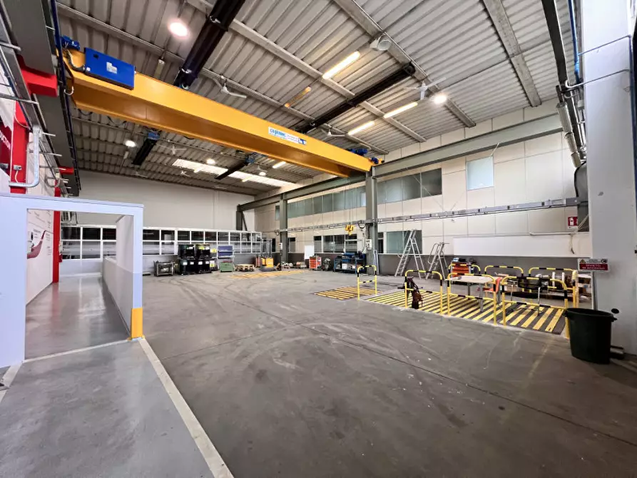 Immagine 5 di Capannone industriale in vendita  a Montecchio Maggiore