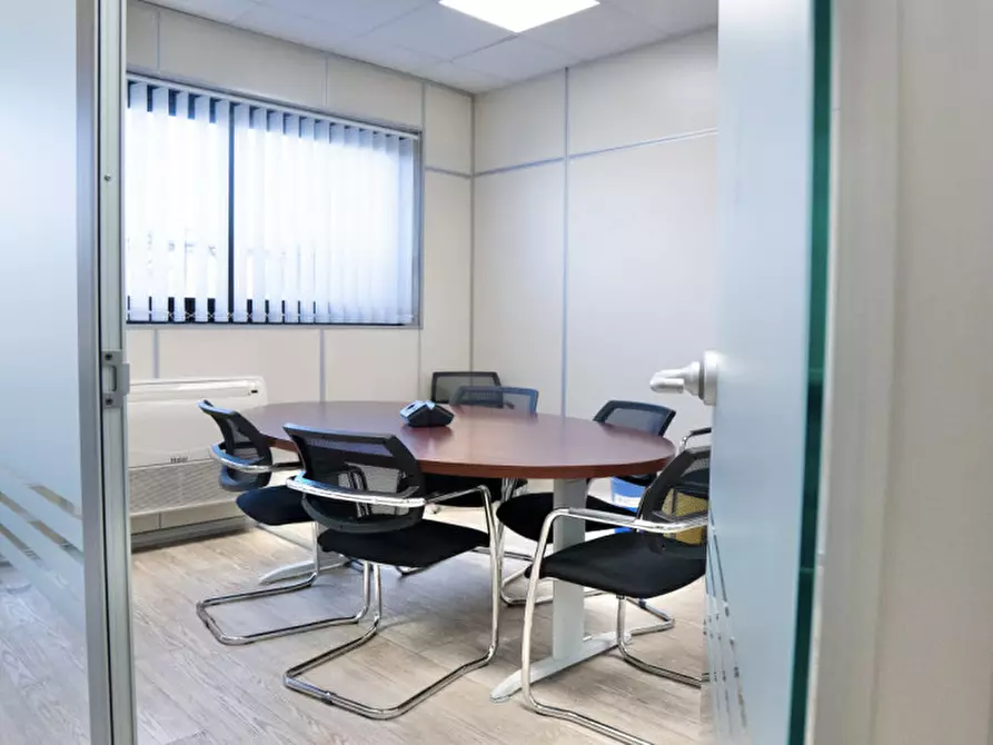 Immagine 13 di Capannone industriale in vendita  a Montecchio Maggiore