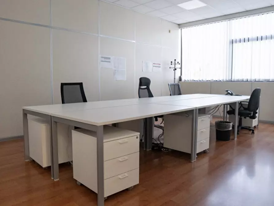 Immagine 16 di Capannone industriale in vendita  a Montecchio Maggiore