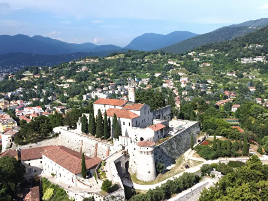 Immagine 10 di Terreno in vendita  a Brescia