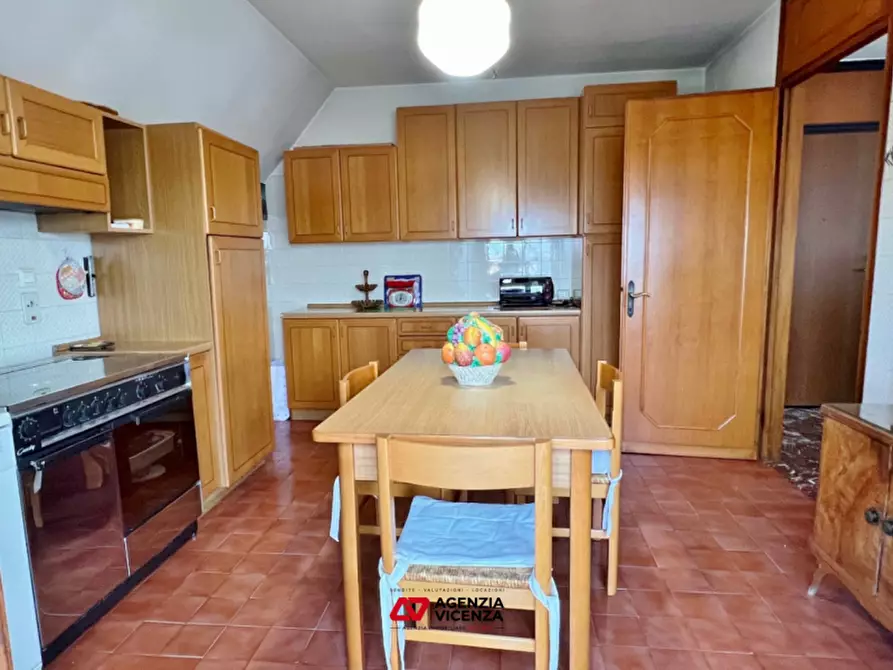 Immagine 10 di Appartamento in vendita  in VIA BRIGATA FORLI' a Vicenza