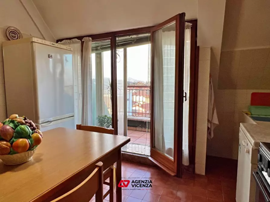 Immagine 12 di Appartamento in vendita  in VIA BRIGATA FORLI' a Vicenza