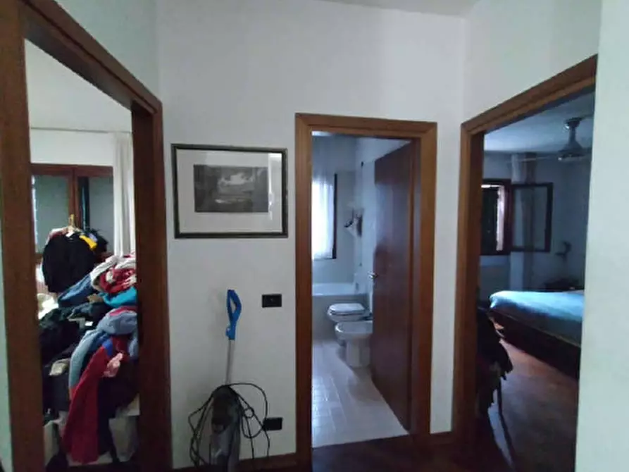 Immagine 5 di Magazzino in vendita  in Via Monsignor Candido Breda, 10 a Paese