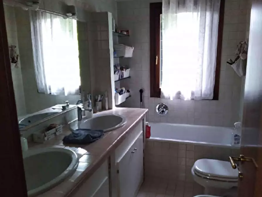 Immagine 7 di Magazzino in vendita  in Via Monsignor Candido Breda, 10 a Paese