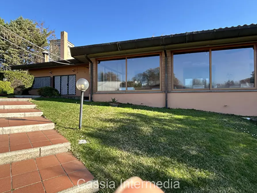 Immagine 2 di Attività commerciale in affitto  in Via Roma 82 a Formello