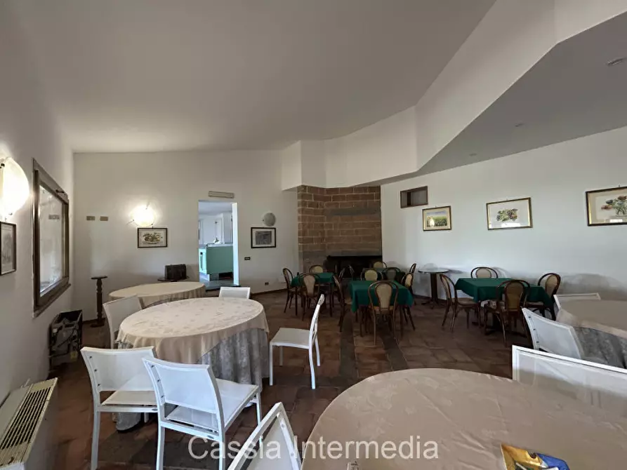 Immagine 13 di Attività commerciale in affitto  in Via Roma 82 a Formello