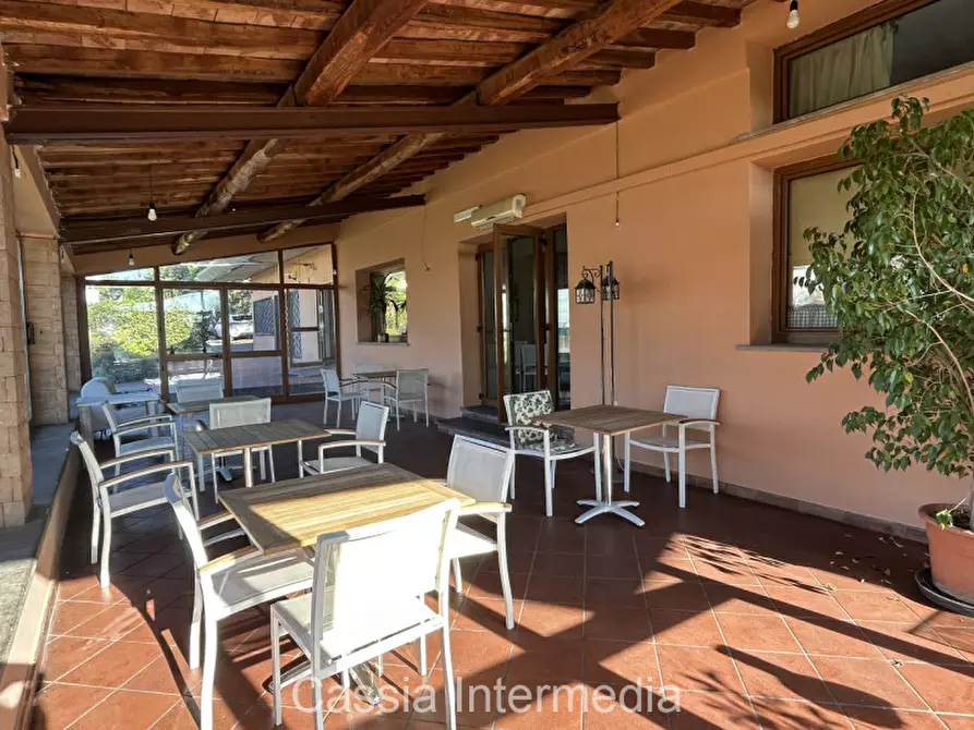 Immagine 15 di Attività commerciale in affitto  in Via Roma 82 a Formello