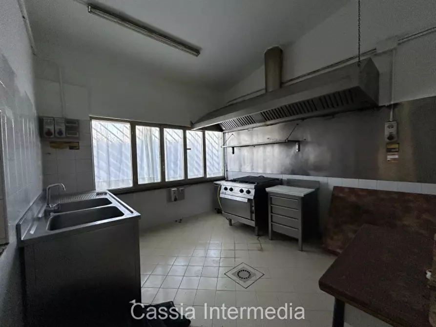 Immagine 18 di Attività commerciale in affitto  in Via Roma 82 a Formello