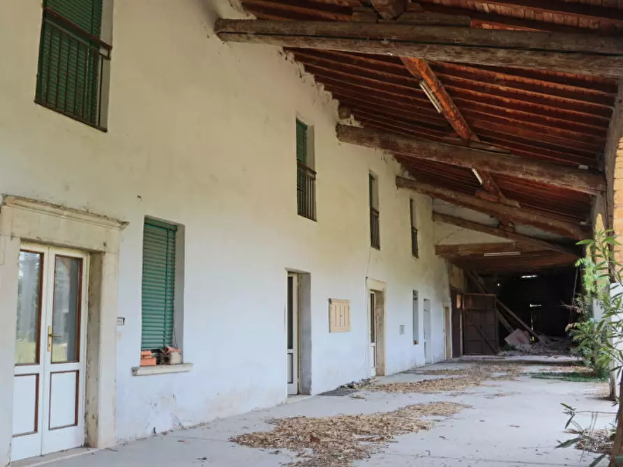 Immagine 12 di Rustico / casale in vendita  a Brescia