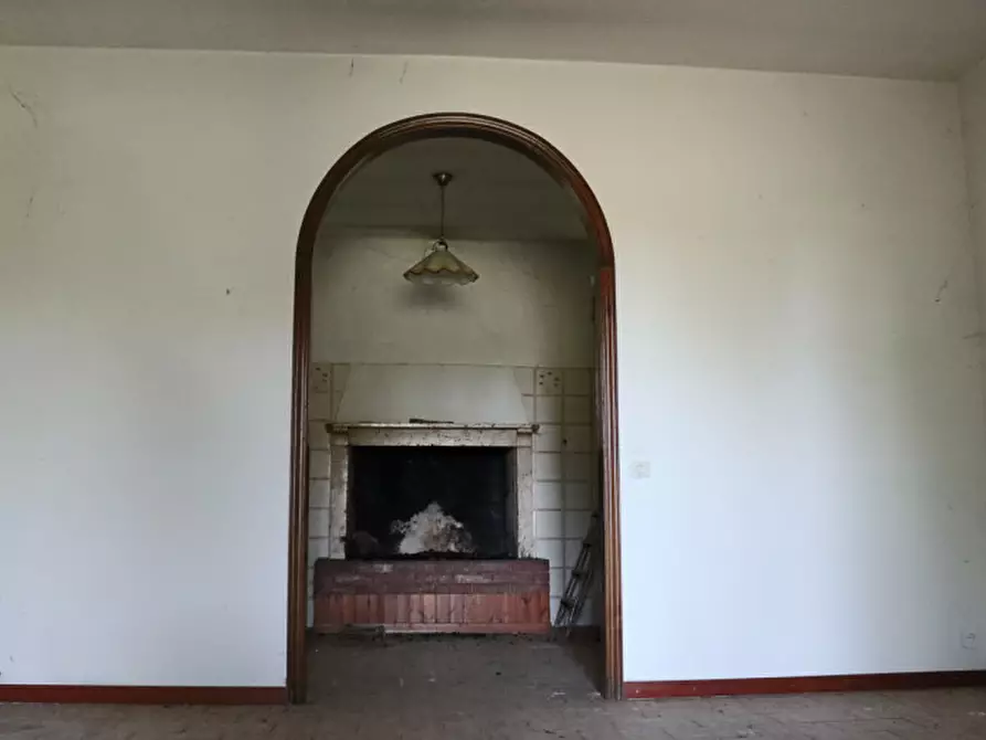 Immagine 13 di Rustico / casale in vendita  a Brescia