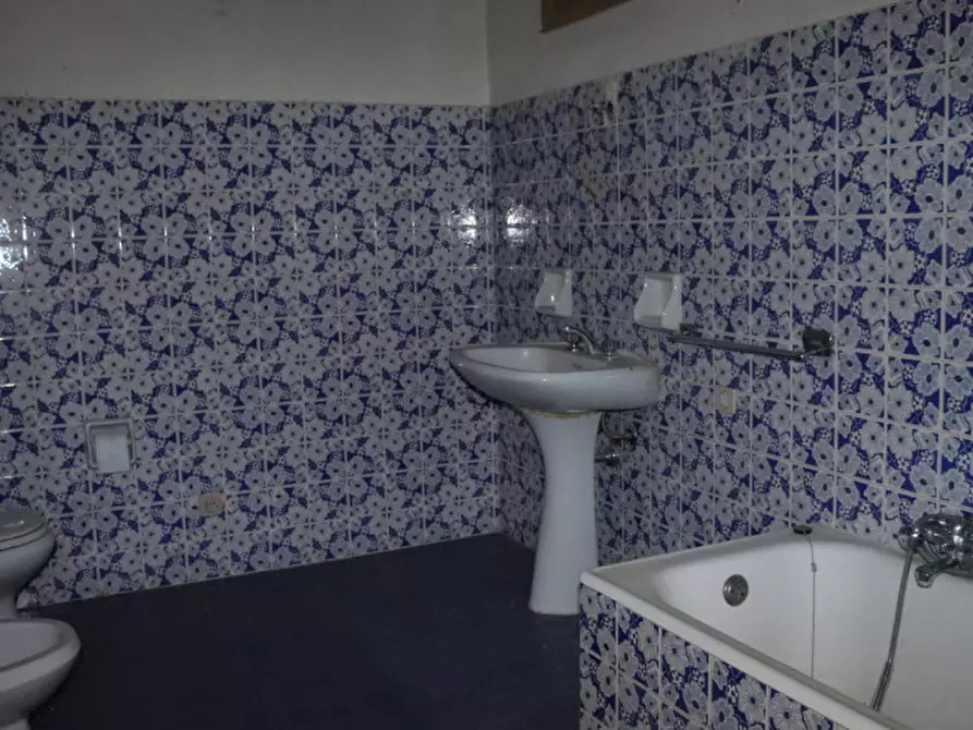 Immagine 19 di Rustico / casale in vendita  a Brescia