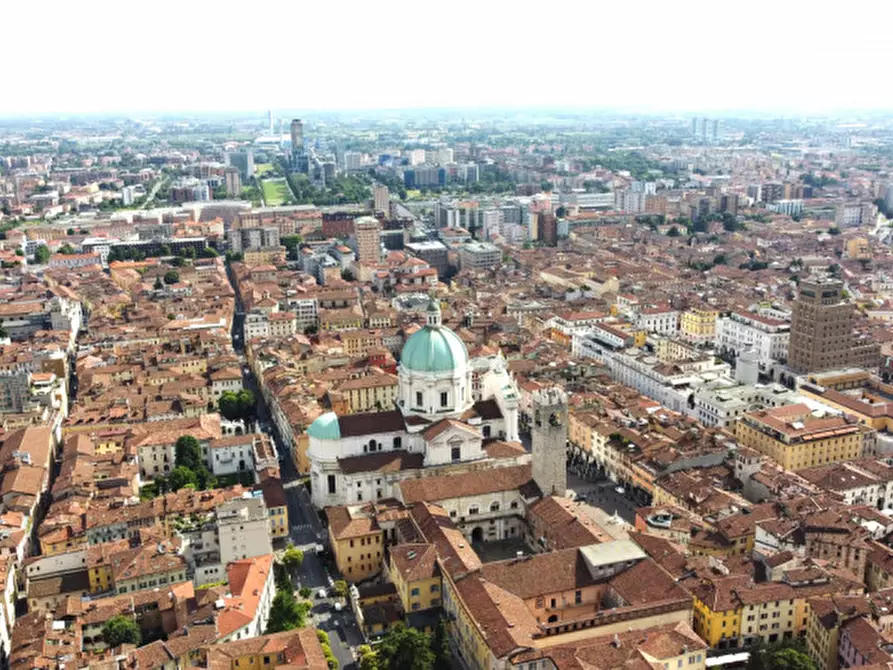 Immagine 1 di Terreno in vendita  a Brescia