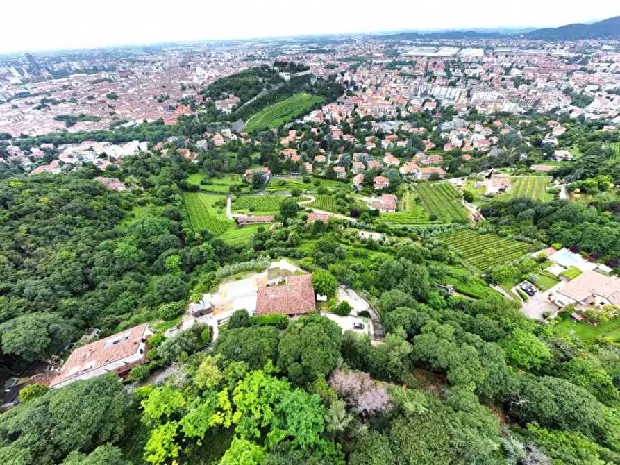 Immagine 3 di Terreno in vendita  a Brescia