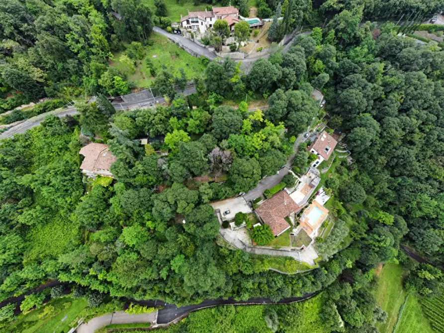 Immagine 3 di Terreno in vendita  a Brescia