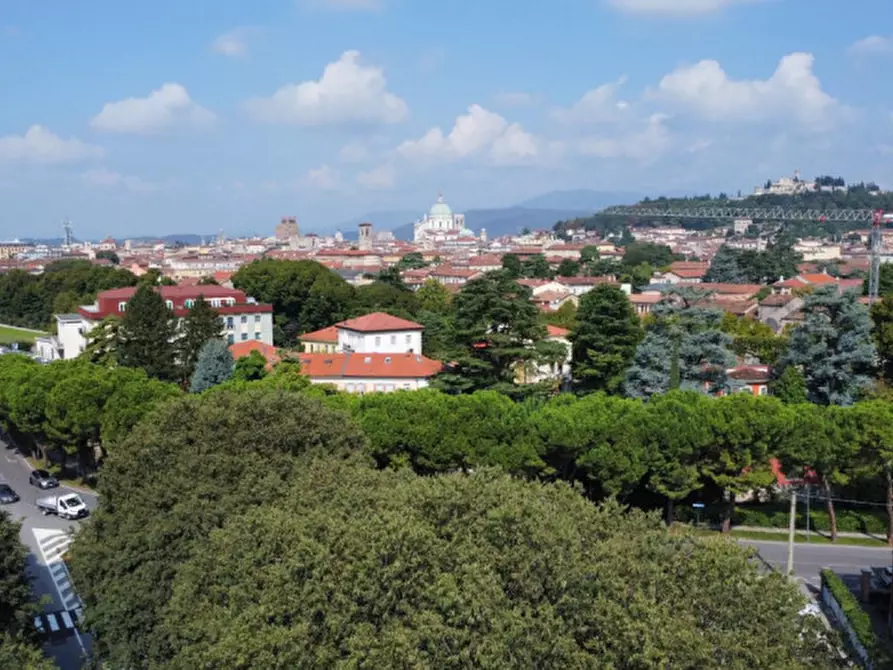 Immagine 16 di Appartamento in vendita  a Brescia