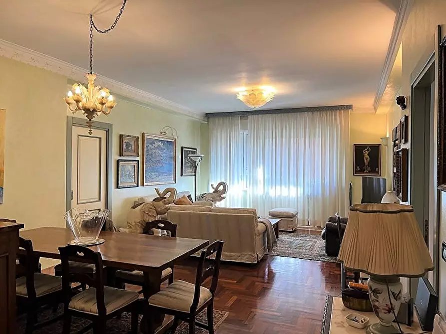 Immagine 6 di Appartamento in vendita  a Brescia