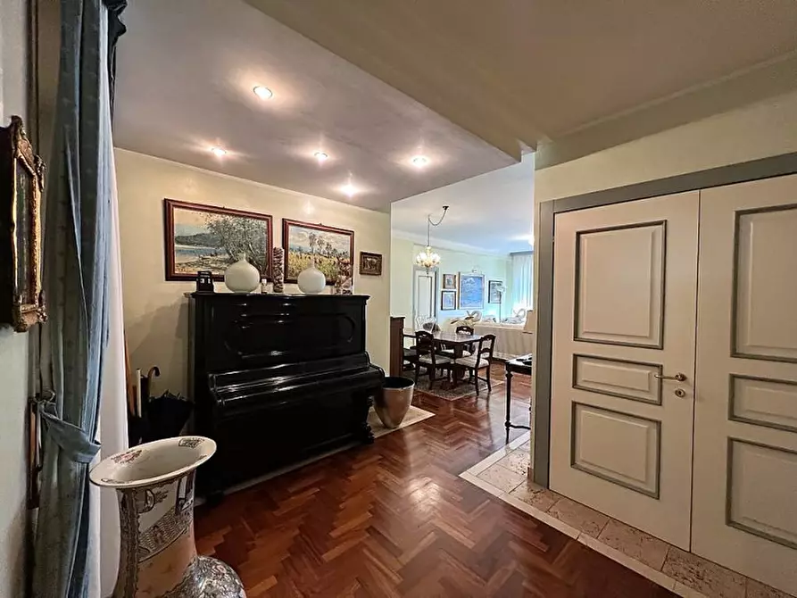 Immagine 10 di Appartamento in vendita  a Brescia