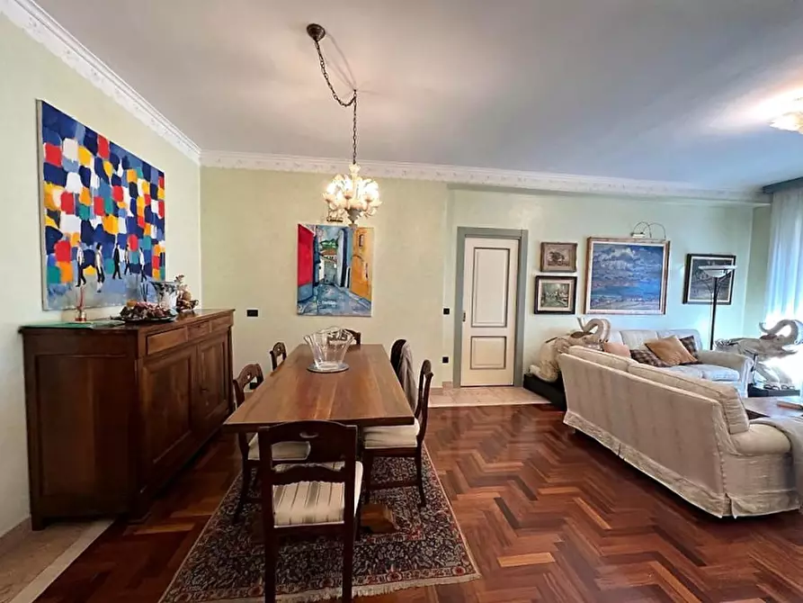 Immagine 17 di Appartamento in vendita  a Brescia