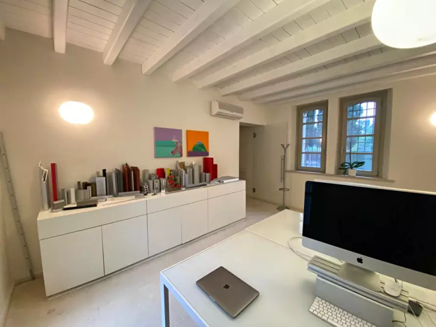 Immagine 4 di Casa indipendente in vendita  a Brescia