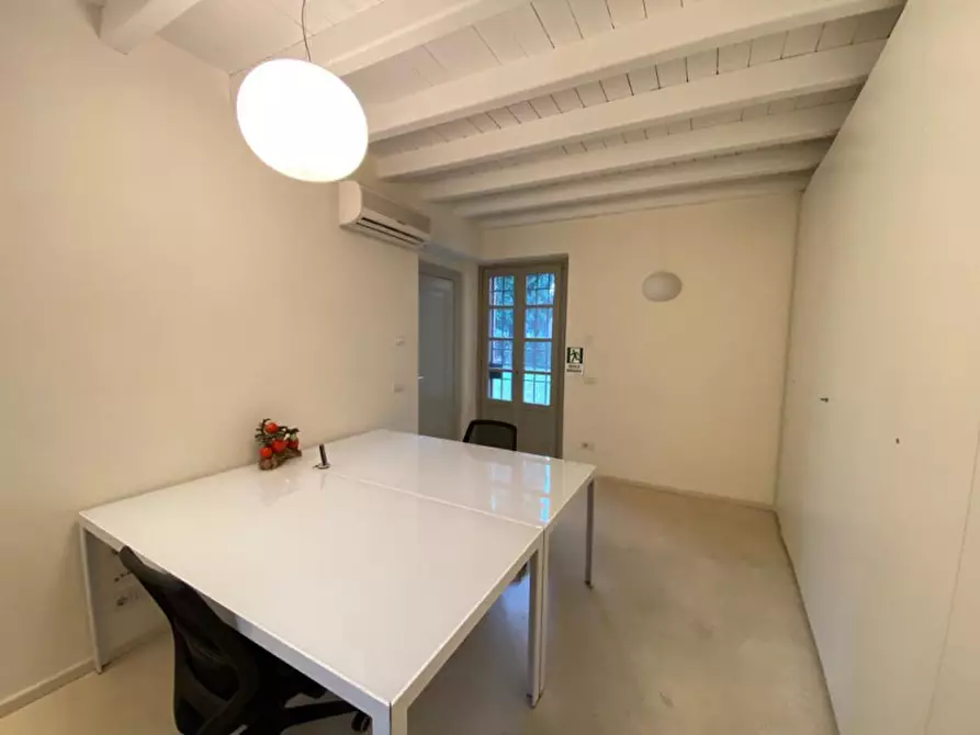 Immagine 8 di Casa indipendente in vendita  a Brescia