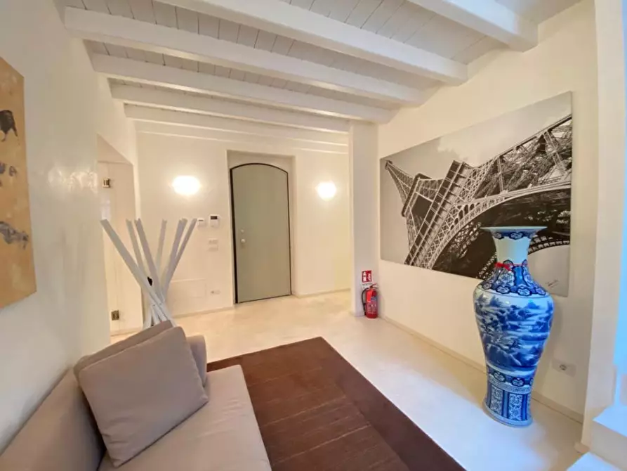 Immagine 30 di Casa indipendente in vendita  a Brescia