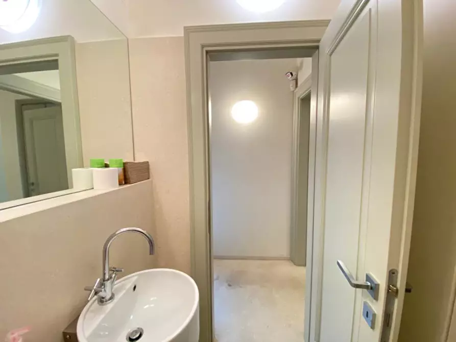 Immagine 44 di Casa indipendente in vendita  a Brescia