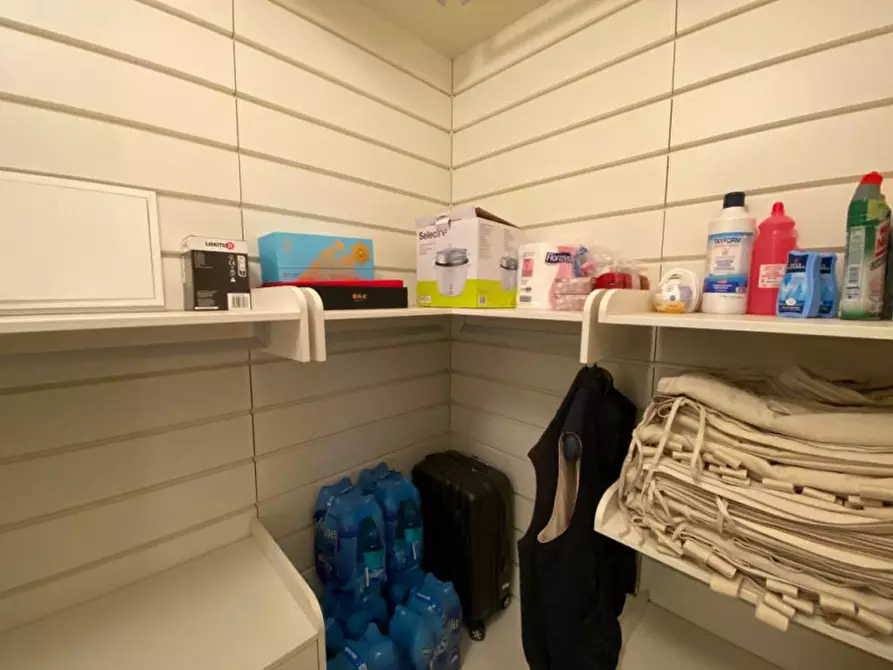 Immagine 58 di Casa indipendente in vendita  a Brescia