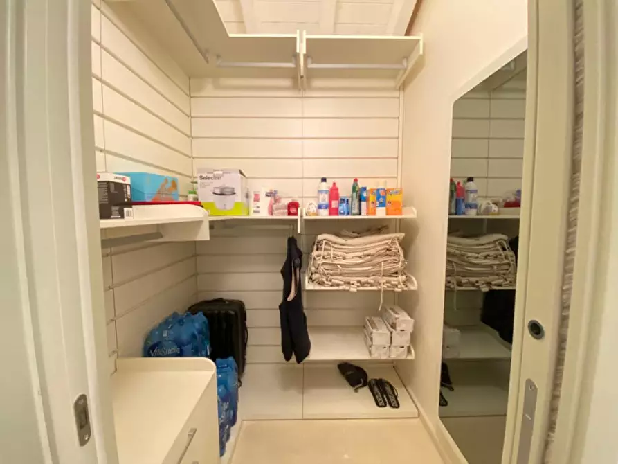 Immagine 59 di Casa indipendente in vendita  a Brescia