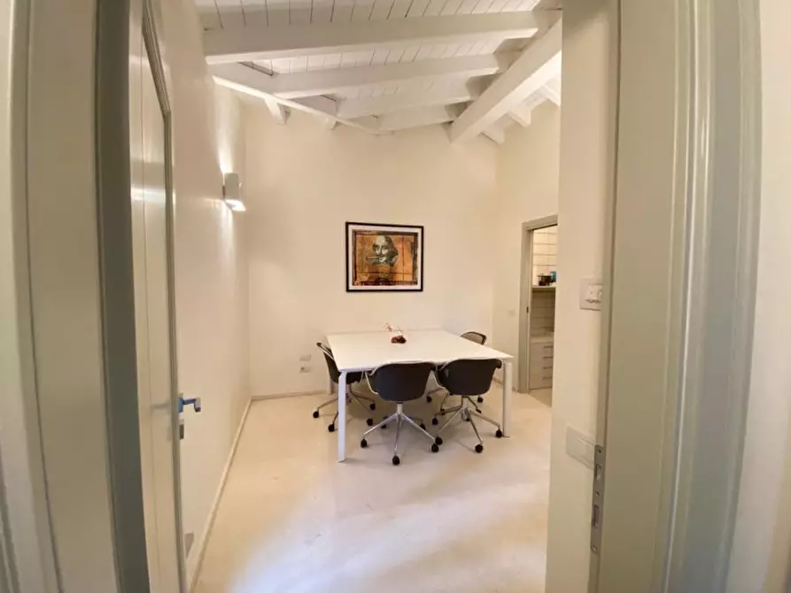 Immagine 68 di Casa indipendente in vendita  a Brescia