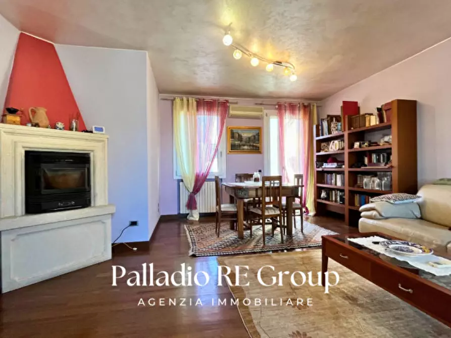 Immagine 1 di Casa bifamiliare in vendita  in Via Enrico Fermi, 1 a Barbarano Mossano