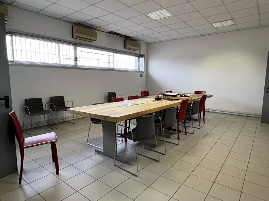 Immagine 8 di Capannone industriale in affitto  in viale della scienza a Vicenza