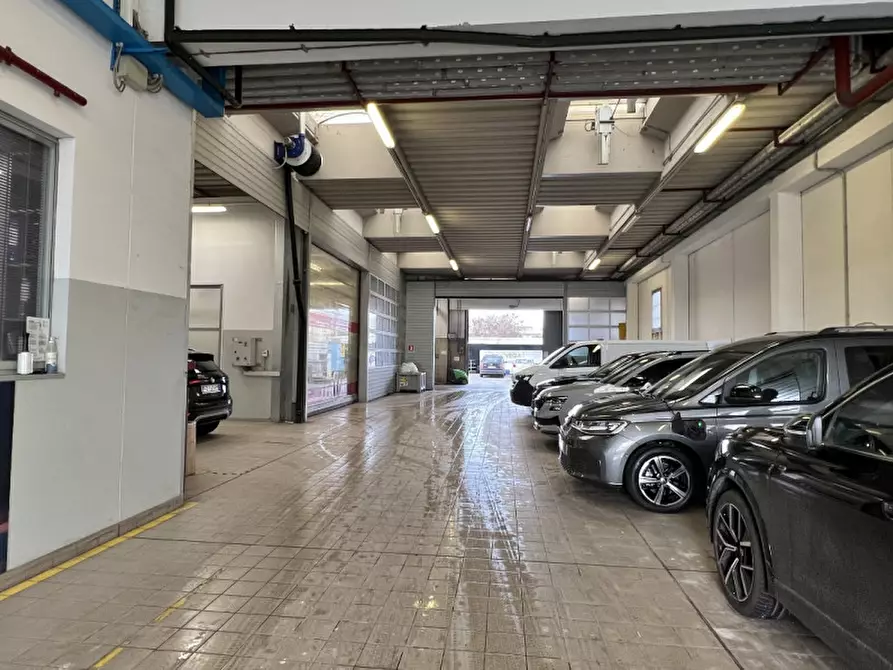 Immagine 11 di Capannone industriale in affitto  in viale della scienza a Vicenza