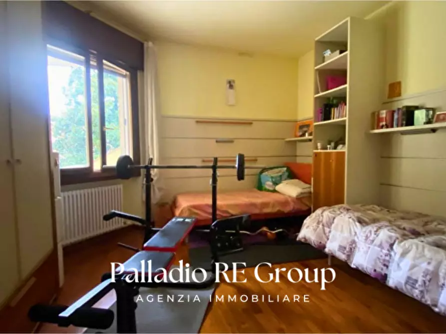 Immagine 15 di Casa bifamiliare in vendita  in Strada di Gogna 43 a Vicenza