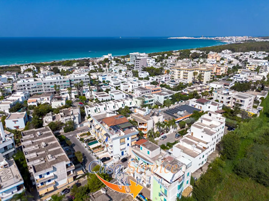 Immagine 15 di Appartamento in vendita  in Via delle robinie a Gallipoli