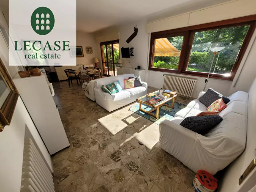 Immagine 8 di Villa in affitto  in Via Firenze a Forte Dei Marmi