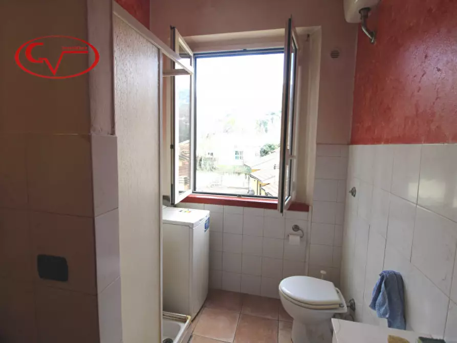 Immagine 8 di Appartamento in vendita  a Loro Ciuffenna